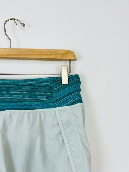 Lululemon Green Knit Trim Wide Waist Band Logo Short Yoga Gym Shorts UK S - Picture 5 of 10